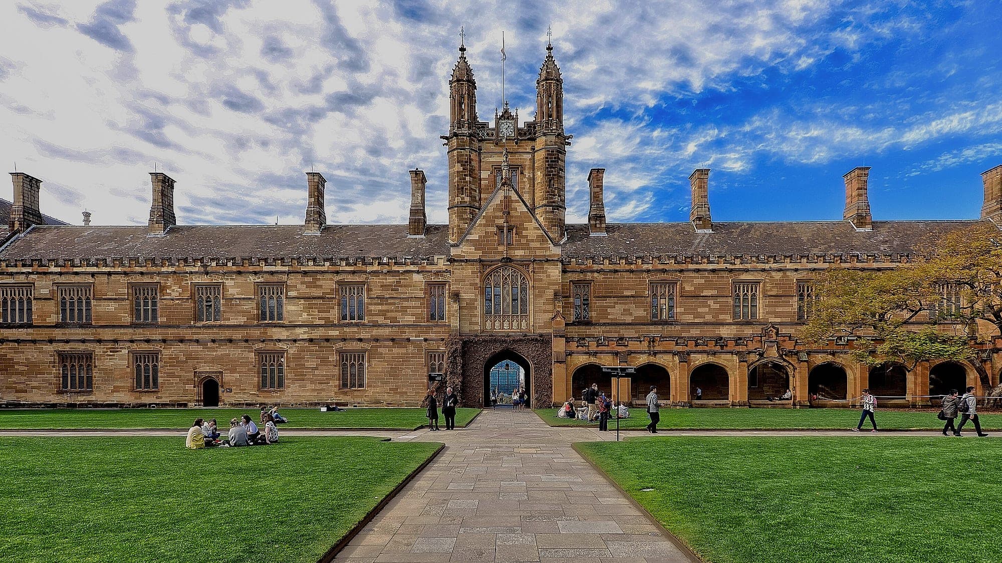The quadrangle at the University of Sydney
